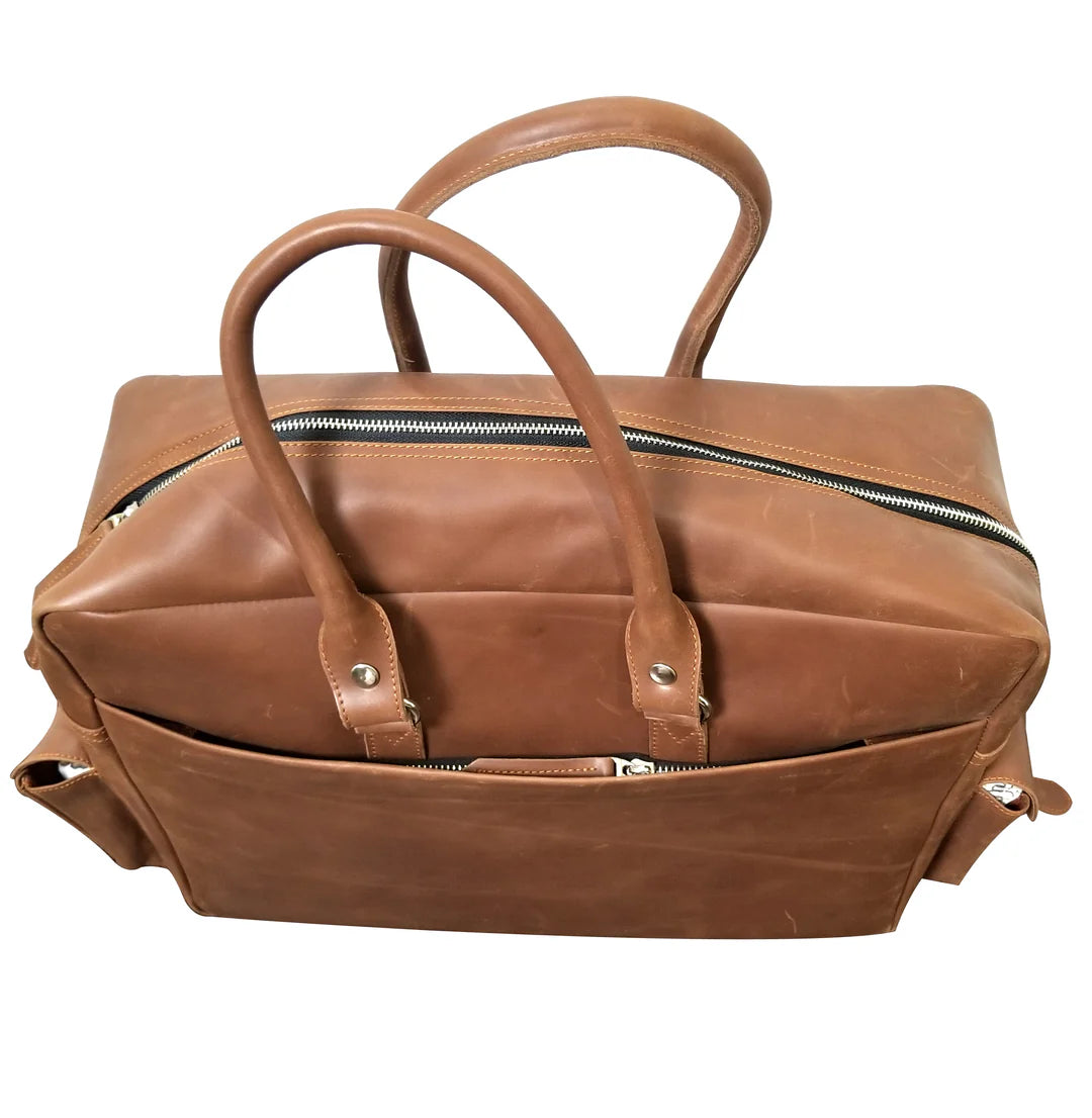 The Traveler – Classic Messenger Bag with Modern Utility & Timeless Style