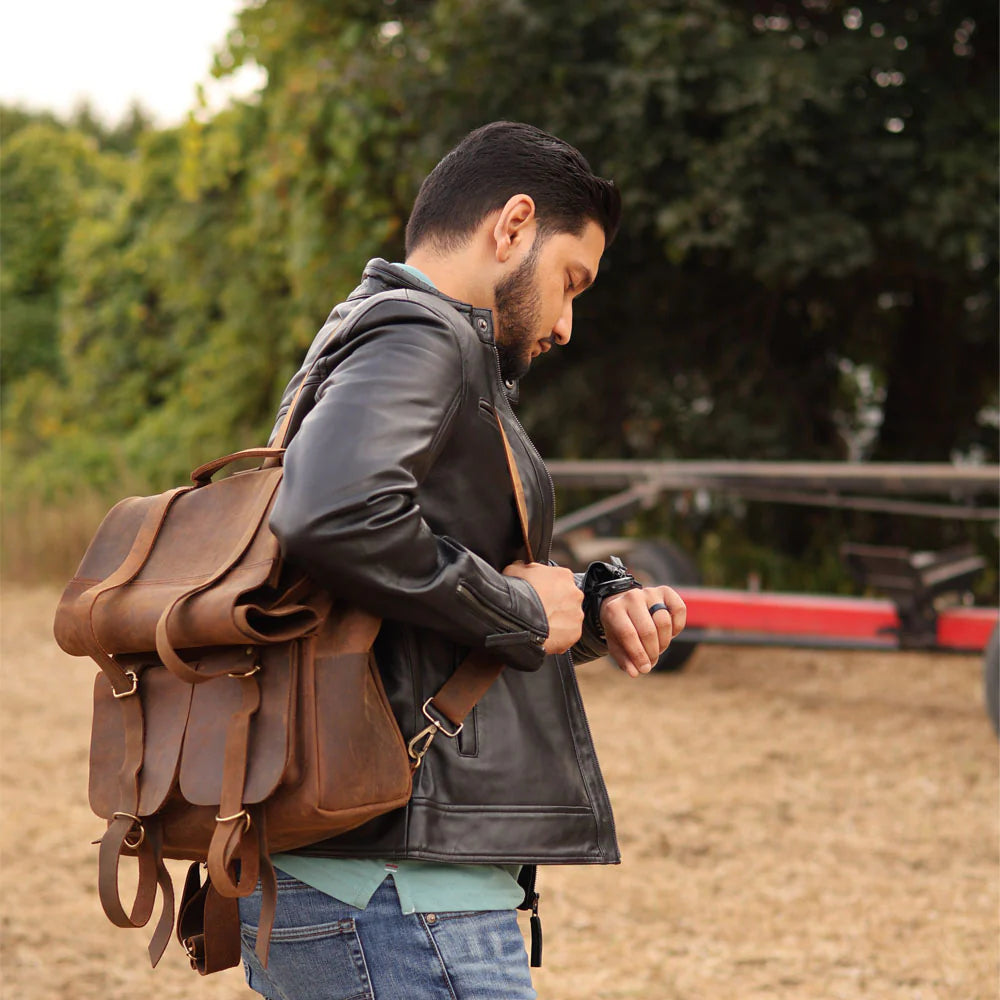 Parsons Roll Top Backpack – Vintage Oiled Cowhide Leather for Rugged Style