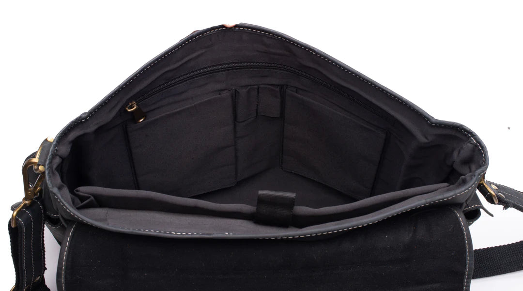 Men’s Executive Leather Messenger Bag – Perfect for Work & Travel
