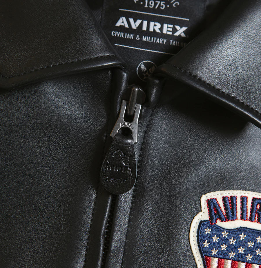 Women's Cropped Icon Jacket – Bold Streetwear Style with Embroidered Details & Modern Fit