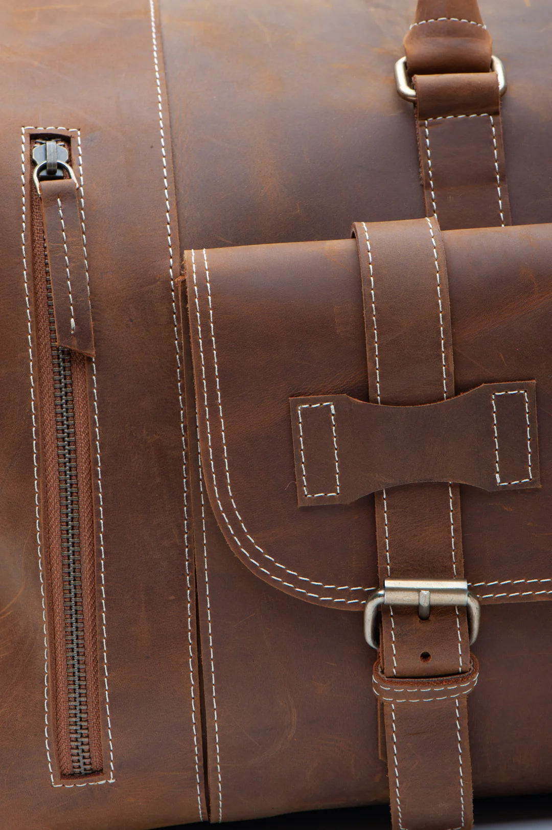 Touring Weekender Duffel Bag – Stylish & Spacious Travel Companion