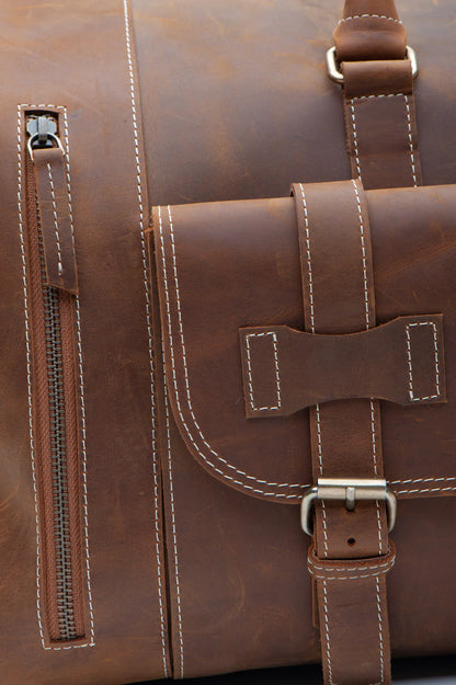 Touring Weekender Duffel Bag – Stylish & Spacious Travel Companion