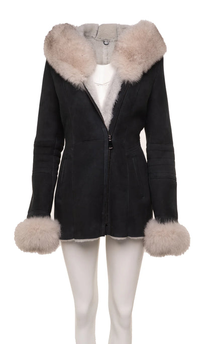 Women’s Shearling Coat with Fox Fur Collar & Cuffs – Warm & Stylish